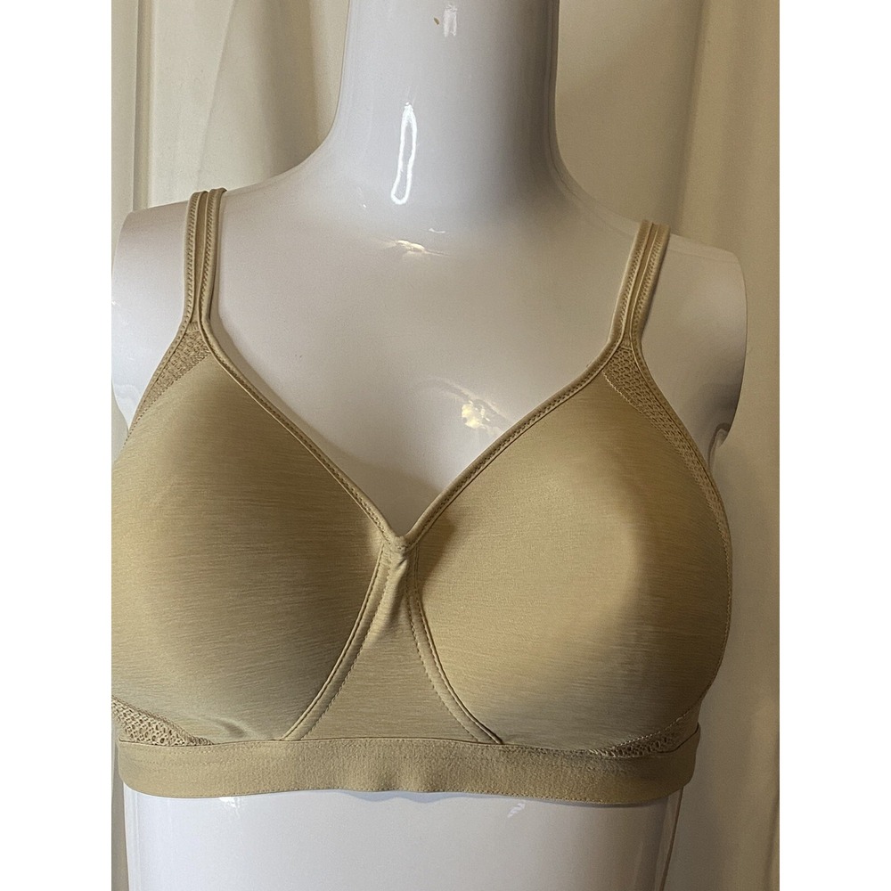 Hanes beige size large new wireless bra closure in back